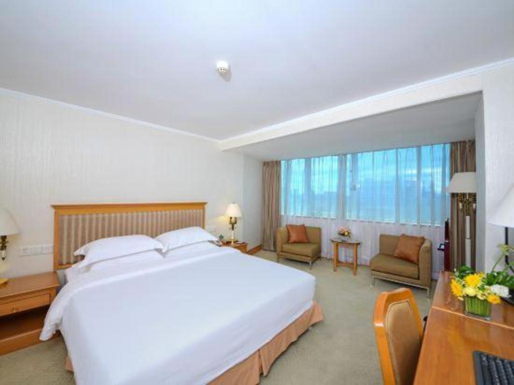 Golden Sea View Hotel Haikou Haikou  Buitenkant foto