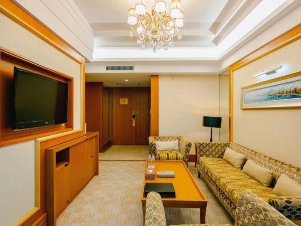 Golden Sea View Hotel Haikou Haikou  Buitenkant foto