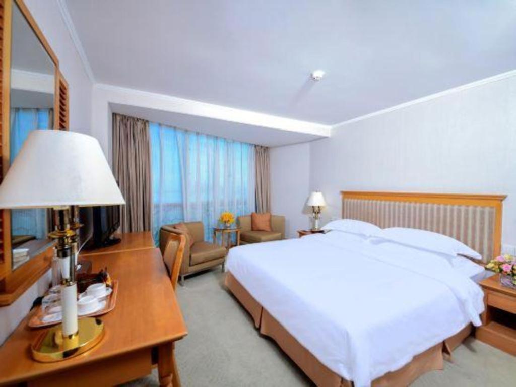 Golden Sea View Hotel Haikou Haikou  Buitenkant foto